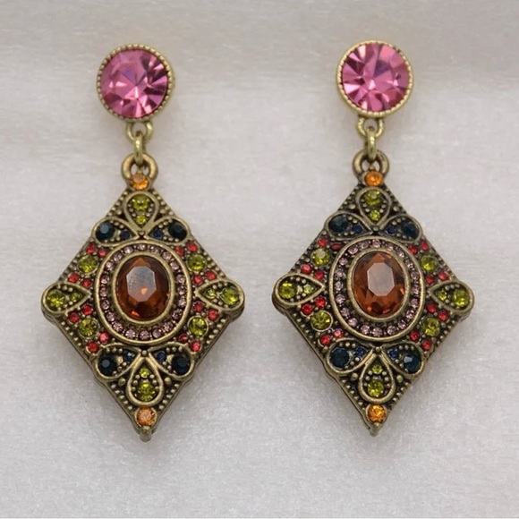 Heidi Daus Jewelry Big Vintage Cut Crystal Earrings - Picture 2 of 5